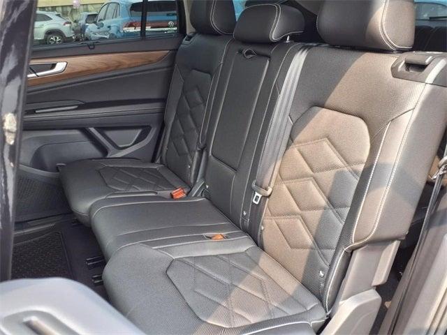 new 2025 Volkswagen Atlas car, priced at $41,002