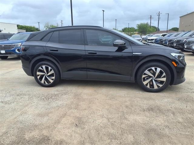 new 2025 Volkswagen ID.4 car, priced at $42,481
