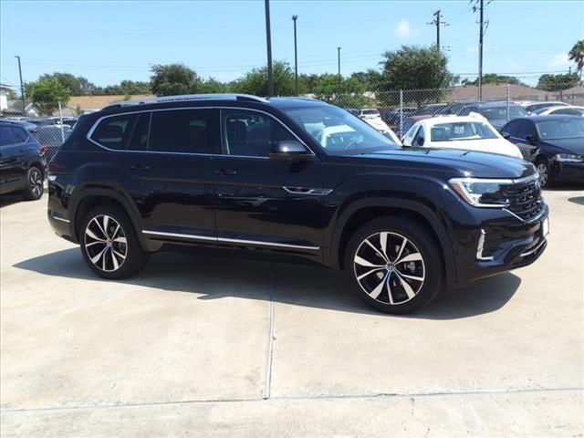 new 2024 Volkswagen Atlas car, priced at $50,421