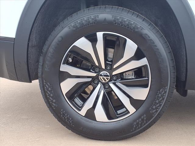 new 2025 Volkswagen Atlas car, priced at $37,388