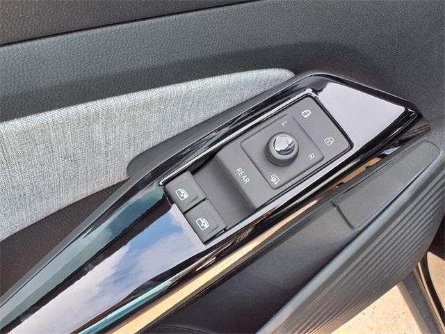 new 2025 Volkswagen ID.4 car, priced at $42,481