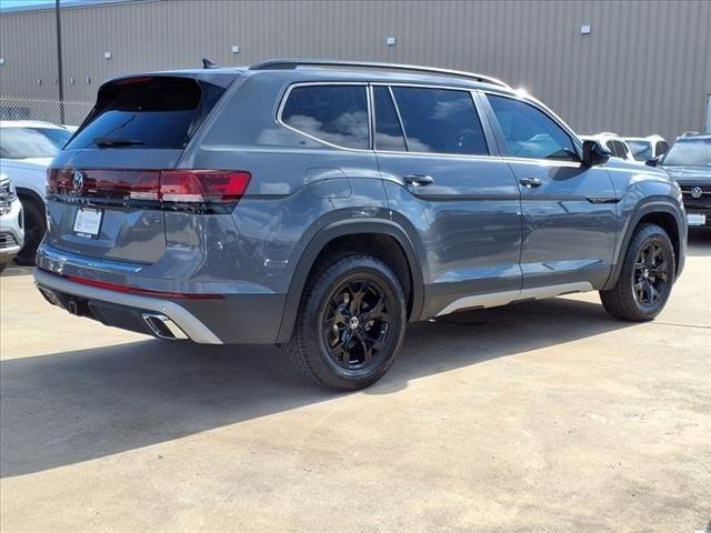 new 2025 Volkswagen Atlas car, priced at $48,619