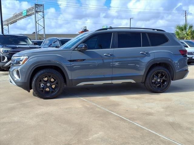 new 2025 Volkswagen Atlas car, priced at $48,619