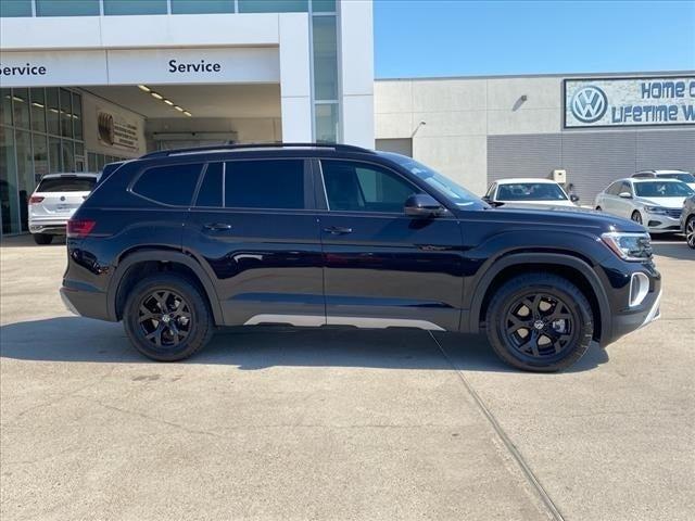 new 2024 Volkswagen Atlas car, priced at $48,255