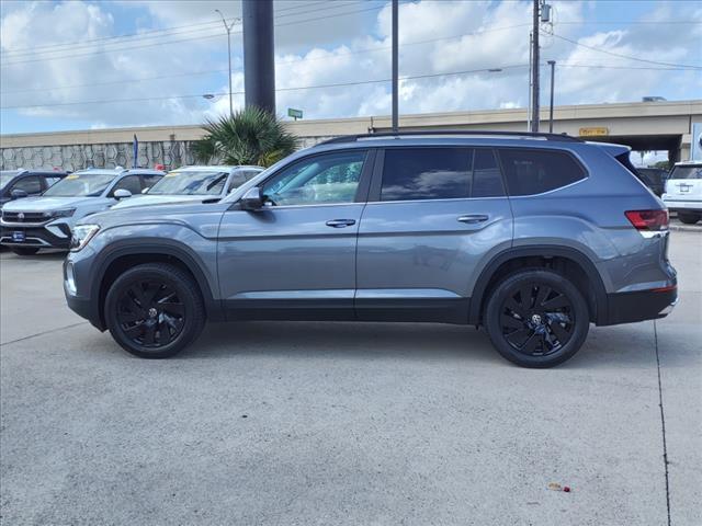 new 2024 Volkswagen Atlas car, priced at $40,546