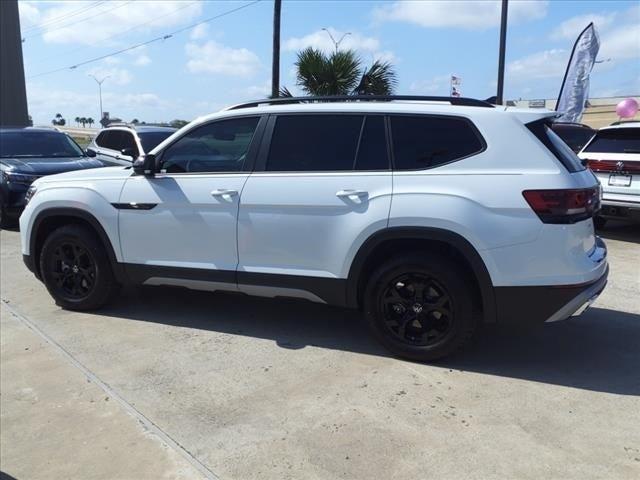 new 2024 Volkswagen Atlas car, priced at $47,405