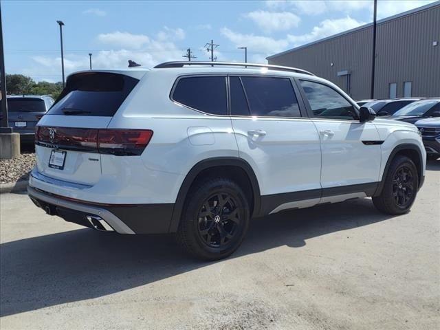 new 2024 Volkswagen Atlas car, priced at $47,405