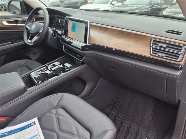 new 2025 Volkswagen Atlas car, priced at $42,022