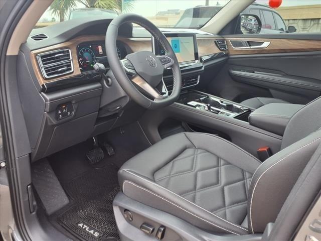 new 2025 Volkswagen Atlas car, priced at $42,022