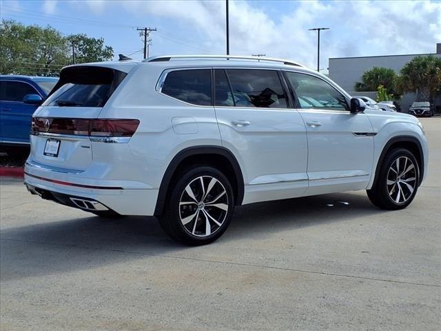 new 2024 Volkswagen Atlas car, priced at $51,337