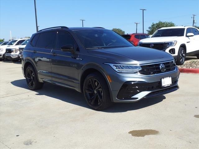 new 2024 Volkswagen Tiguan car, priced at $33,614