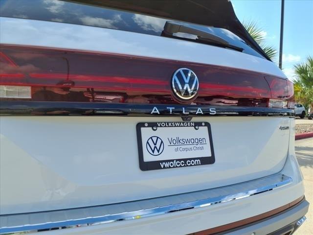 new 2024 Volkswagen Atlas car, priced at $44,156