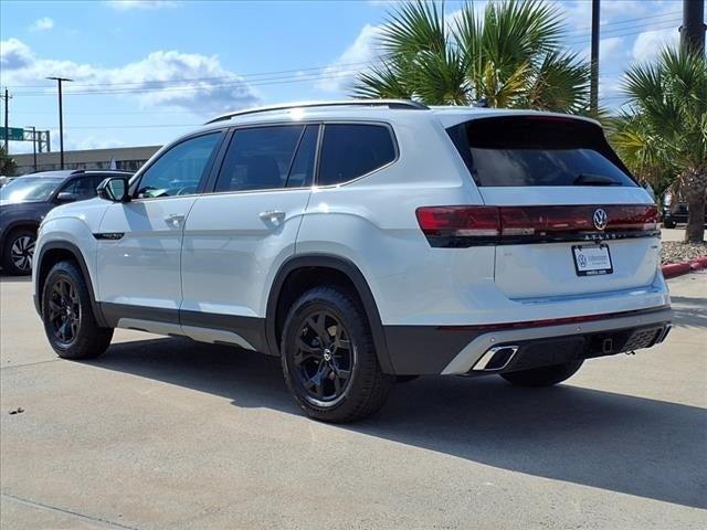 new 2024 Volkswagen Atlas car, priced at $44,156