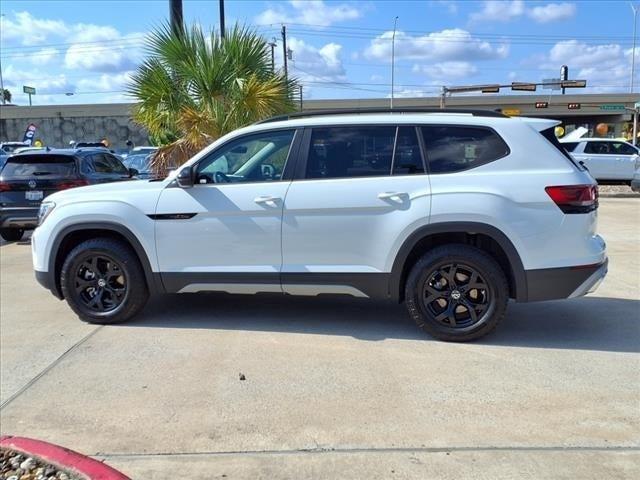 new 2024 Volkswagen Atlas car, priced at $44,156