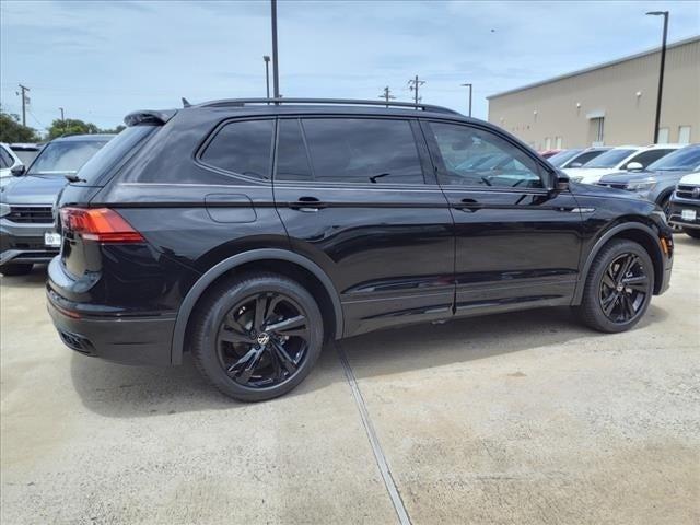 new 2024 Volkswagen Tiguan car, priced at $33,811