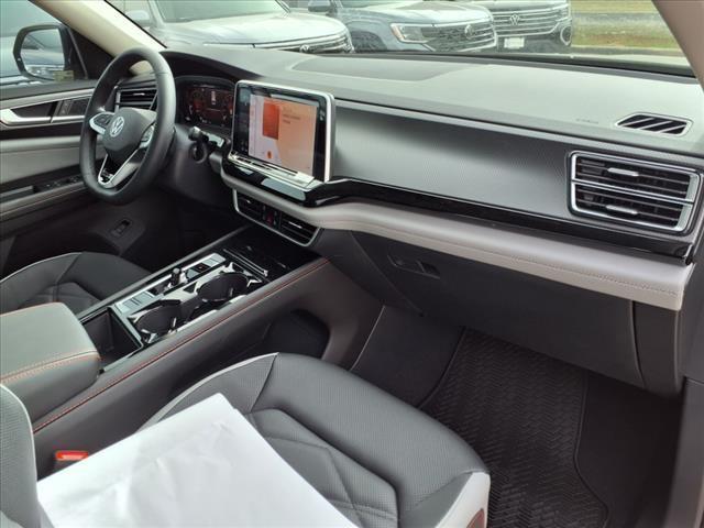 new 2025 Volkswagen Atlas car, priced at $47,031