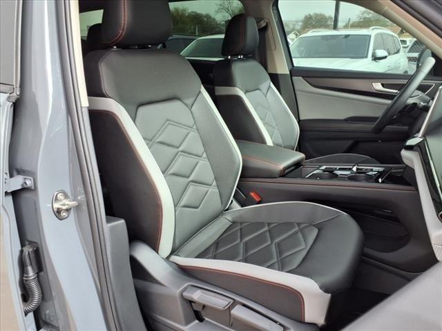 new 2025 Volkswagen Atlas car, priced at $44,441