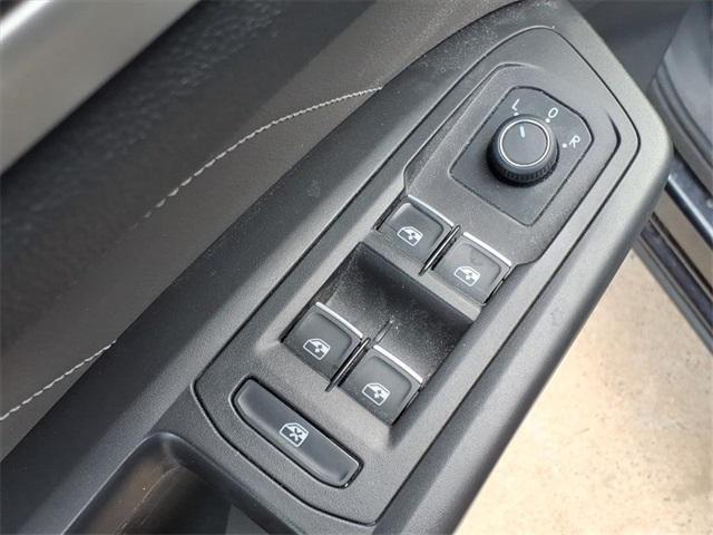 used 2023 Volkswagen Atlas car, priced at $24,253