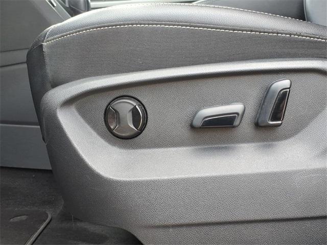 used 2023 Volkswagen Atlas car, priced at $24,253