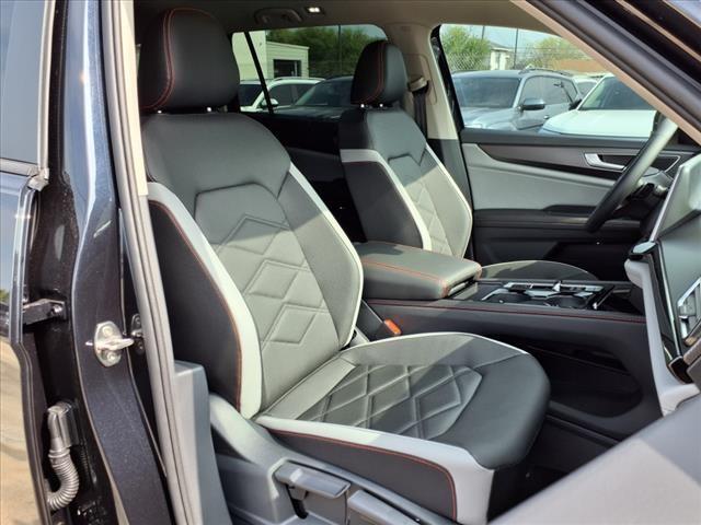 new 2025 Volkswagen Atlas car, priced at $45,308