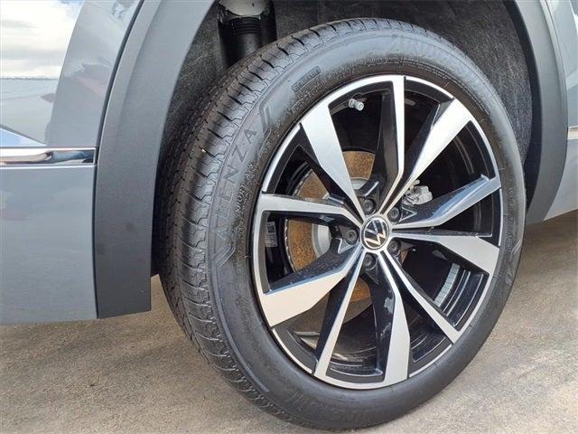 new 2026 Volkswagen Atlas car, priced at $56,203