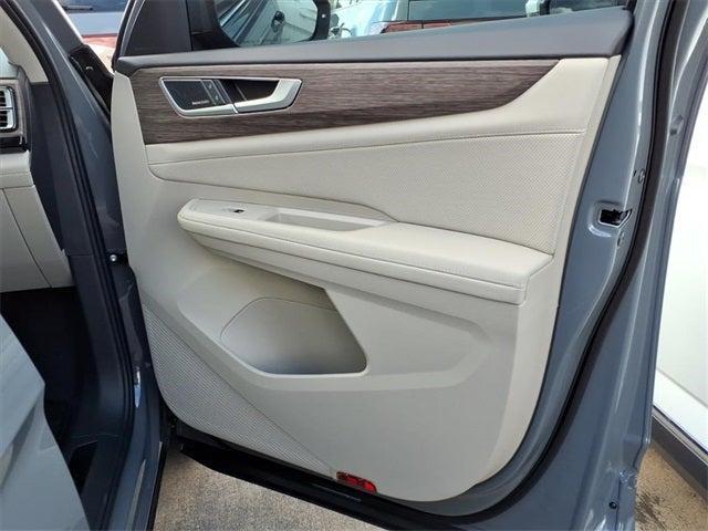 new 2026 Volkswagen Atlas car, priced at $56,203