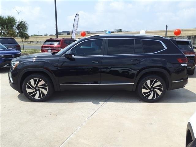 new 2024 Volkswagen Atlas car, priced at $47,020