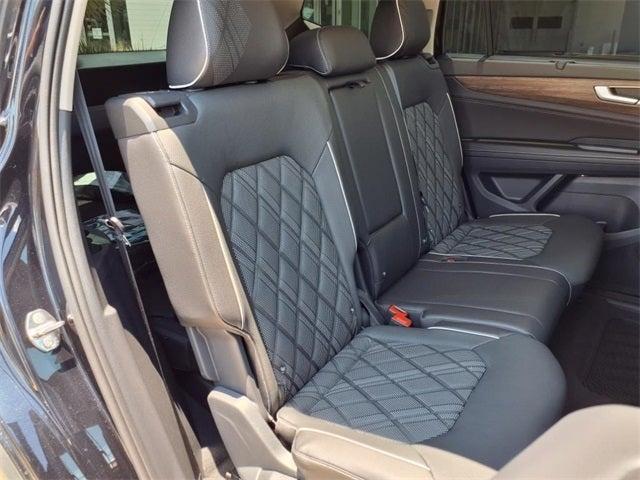 new 2025 Volkswagen Atlas car, priced at $51,395