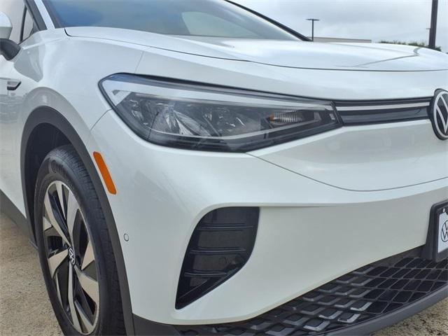 new 2025 Volkswagen ID.4 car, priced at $42,481