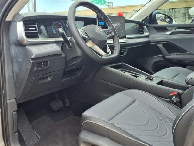 new 2025 Volkswagen Tiguan car, priced at $33,611