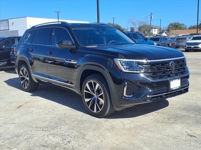 new 2025 Volkswagen Atlas car, priced at $51,821