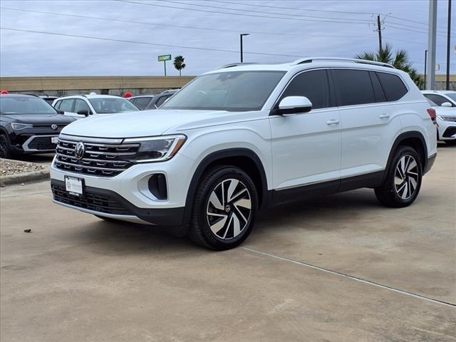 new 2025 Volkswagen Atlas car, priced at $50,196