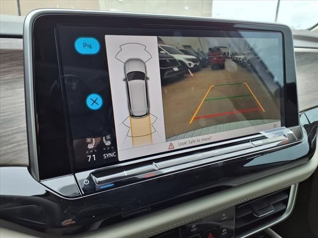 new 2025 Volkswagen Atlas car, priced at $47,817