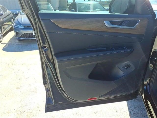 new 2026 Volkswagen Atlas car, priced at $46,386