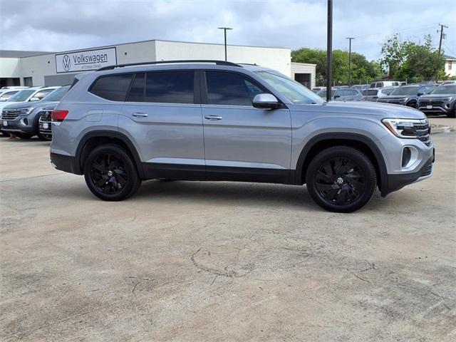 new 2025 Volkswagen Atlas car, priced at $43,898