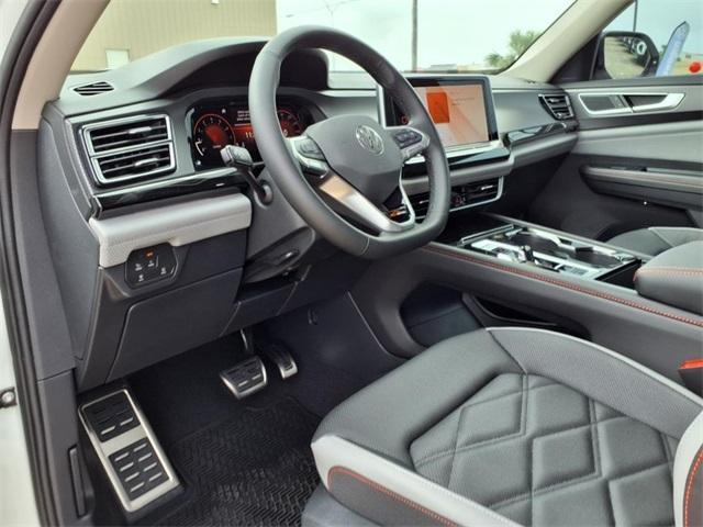 new 2025 Volkswagen Atlas car, priced at $47,894