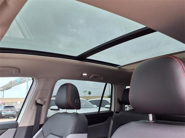 new 2025 Volkswagen Atlas car, priced at $47,894