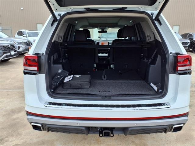 new 2025 Volkswagen Atlas car, priced at $47,894