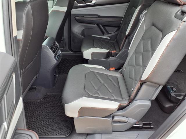 new 2025 Volkswagen Atlas car, priced at $47,894
