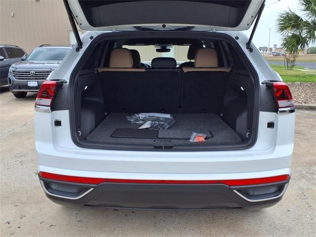 new 2025 Volkswagen Atlas Cross Sport car, priced at $37,420