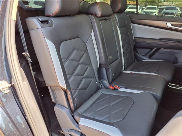 new 2025 Volkswagen Atlas car, priced at $46,504