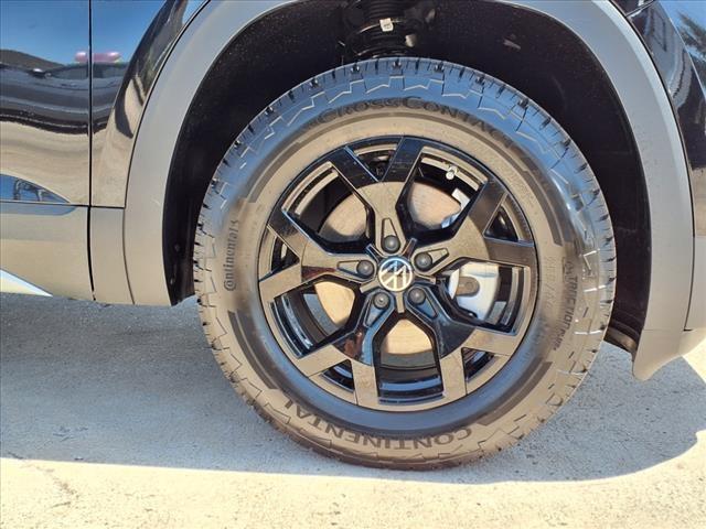 new 2025 Volkswagen Atlas car, priced at $46,504