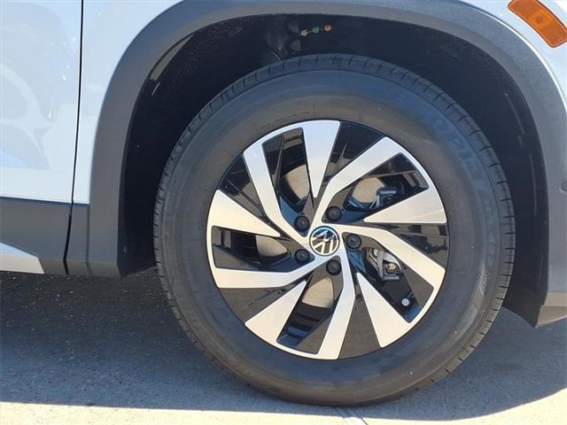 new 2026 Volkswagen Tiguan car, priced at $32,881