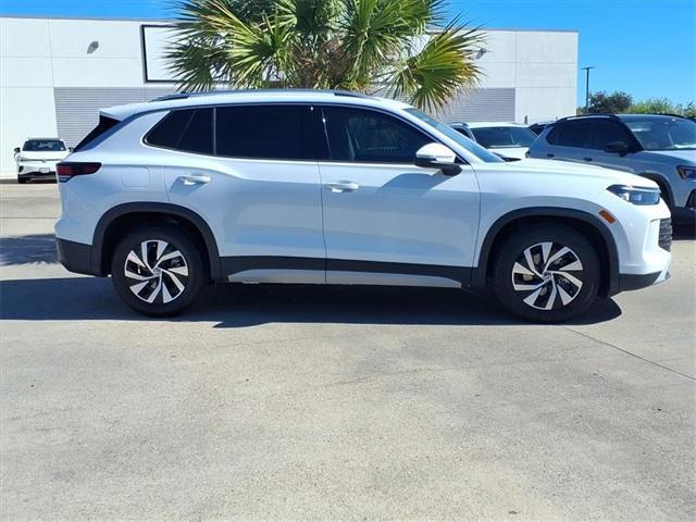 new 2026 Volkswagen Tiguan car, priced at $32,881