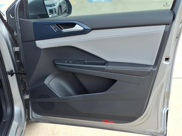 new 2024 Volkswagen Taos car