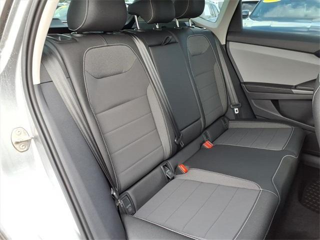 new 2024 Volkswagen Taos car