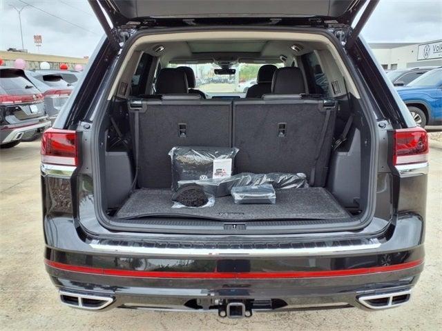 new 2025 Volkswagen Atlas car, priced at $51,593