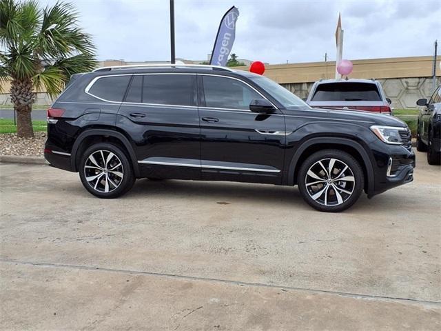 new 2025 Volkswagen Atlas car, priced at $53,493