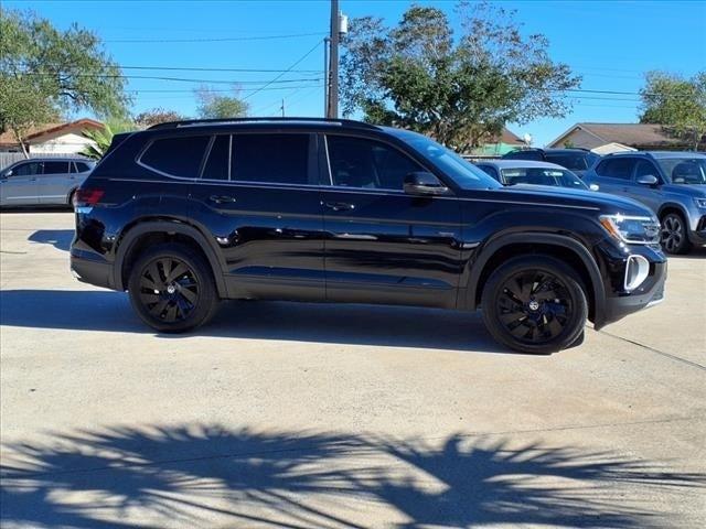 new 2025 Volkswagen Atlas car, priced at $43,839