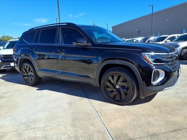 new 2025 Volkswagen Atlas car, priced at $45,609